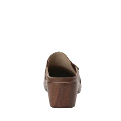 Sereniti Aged Cognac Shoe