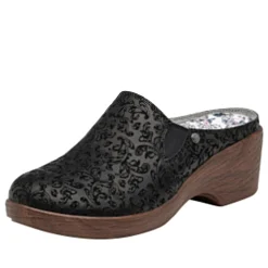 Sereniti Ivalace Shoe