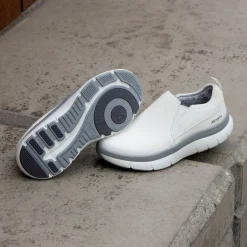 Shift Lead White Shoe