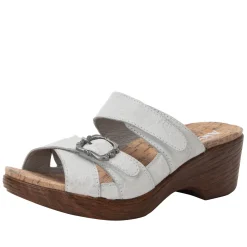 Sierra Delicut White Sandal