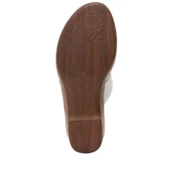 Sierra Delicut White Sandal