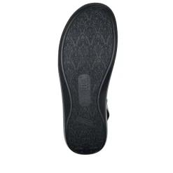 Skillz Decorum Shoe