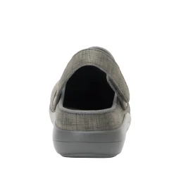 Skillz Etched Smoke Shoe