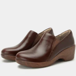 Skylar Mahogany Shoe