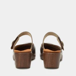 Sydni Mahogany Shoe