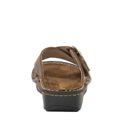Vanya Oiled Brown Sandal