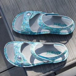 Vienna Aqua Flora Sandal