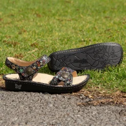 Vienna Posh Sandal