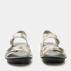 Vienna Soft As I Leaf You Sandal
