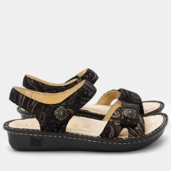 Vienna Swirling Bronze Sandal