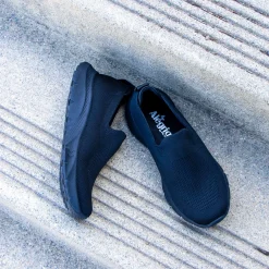 Waze Black Shoe